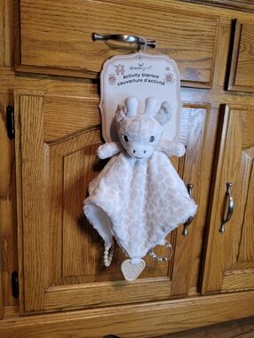 Dream Gro Giraffe Security Baby Blanket Activity Blankie Teether Plush Minky